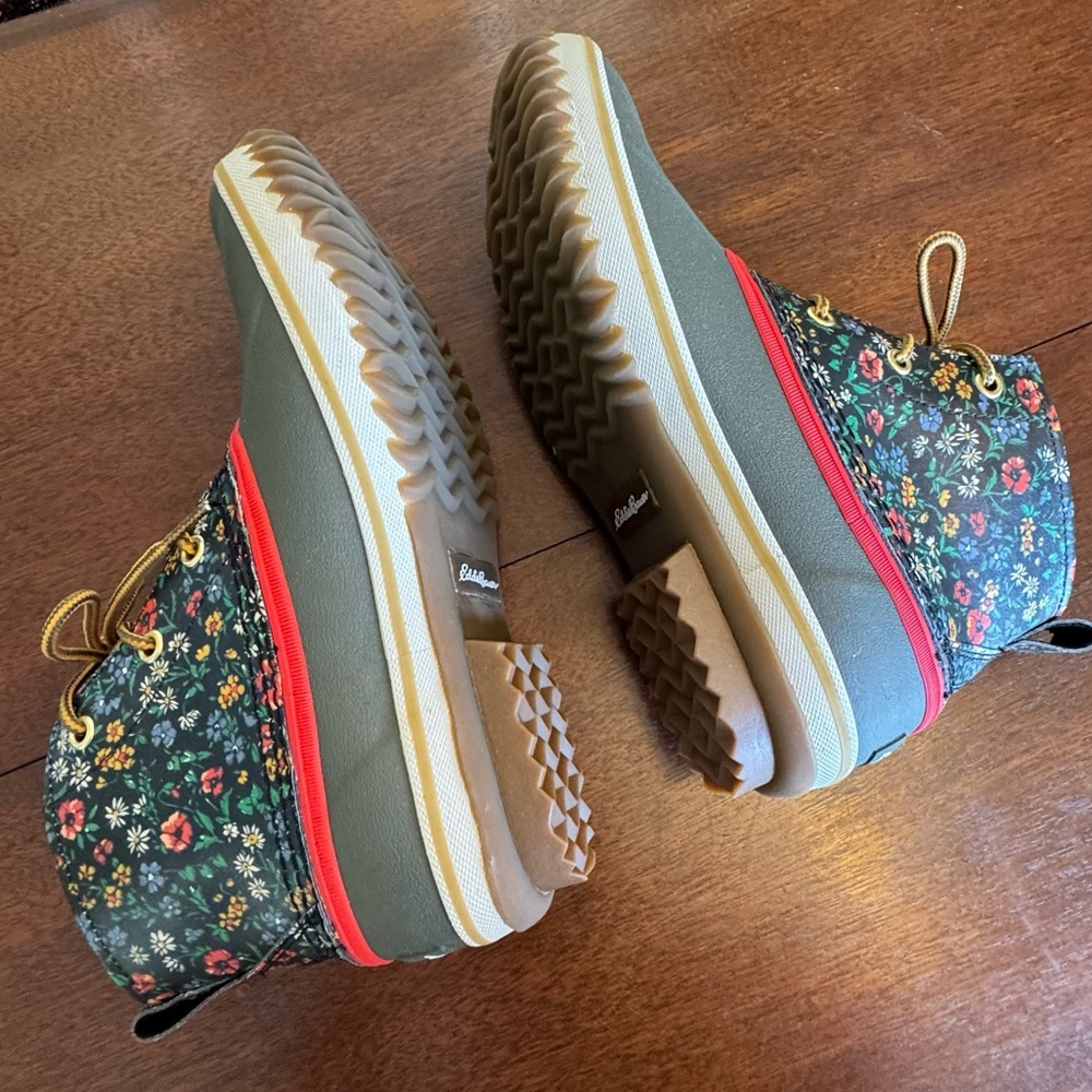 NEW & RARE Eddie Bauer x The Great Women's Rain Boots Floral Duck Boots | Size 8 - Picture 7 of 12